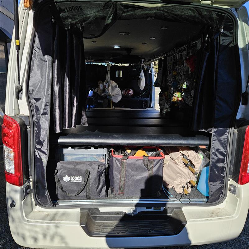 スライドフロアの挑戦（日産 NV350キャラバン・E26）by モッティ