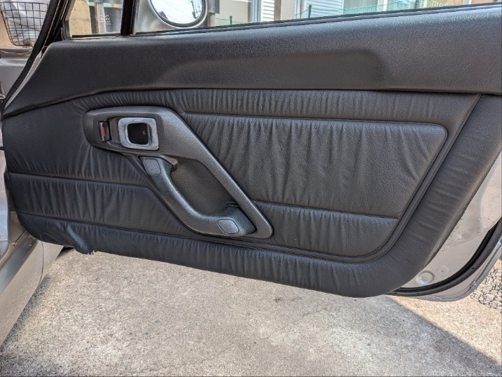 カーボン製ドア内張り取付（スズキ カプチーノ・EA11R/21R）by RX