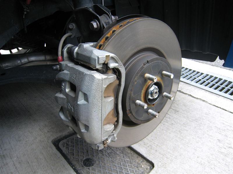 スバル(純正) BRレガシィGT純正キャリパー(片押し2POD) のパーツ