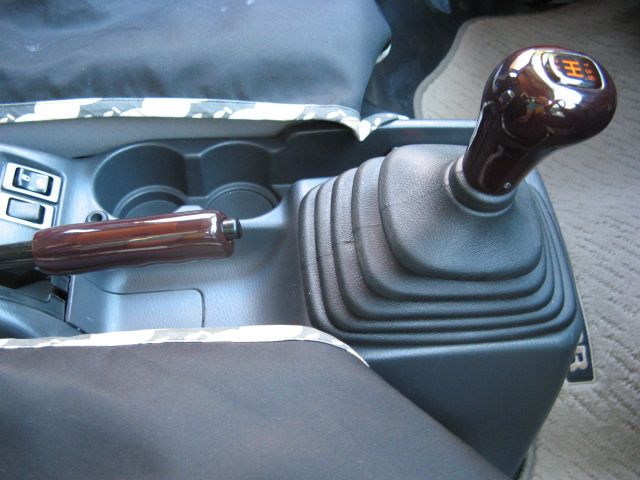 スバル純正 ウッドパーキングレバー のパーツレビュー | サンバー(九番