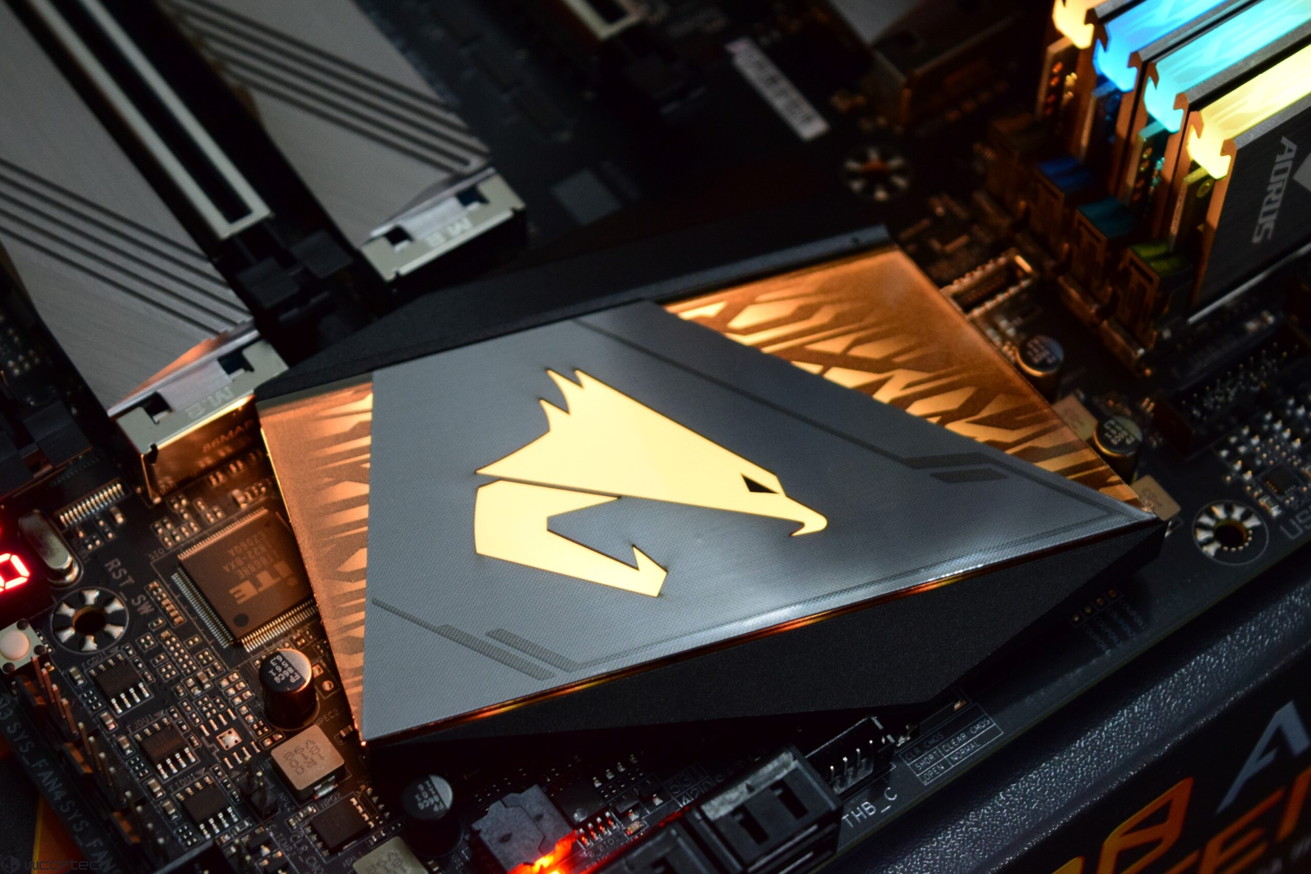 Intel Core i9-9900K 8 Core CPU Review on AORUS Z390 Master