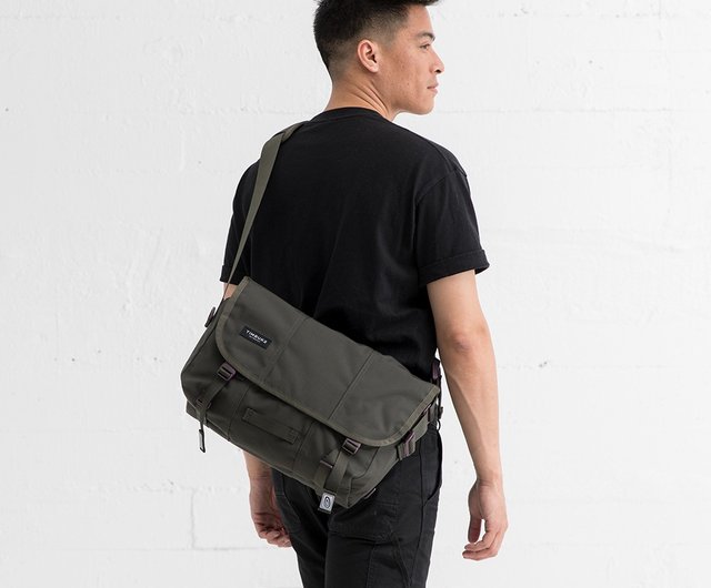 送料無料 20%OFF】台湾 TIMBUK2 FLIGHT CLASSIC MESSENGER 軽量
