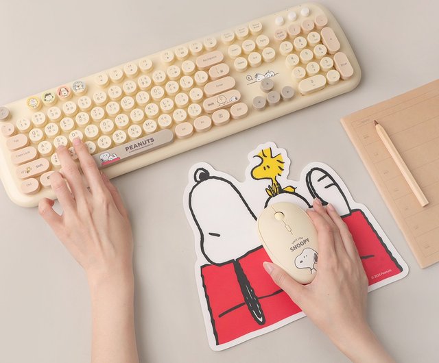 台湾 ピーナッツ スヌーピー ワイヤレスキーボード＆マウスセット