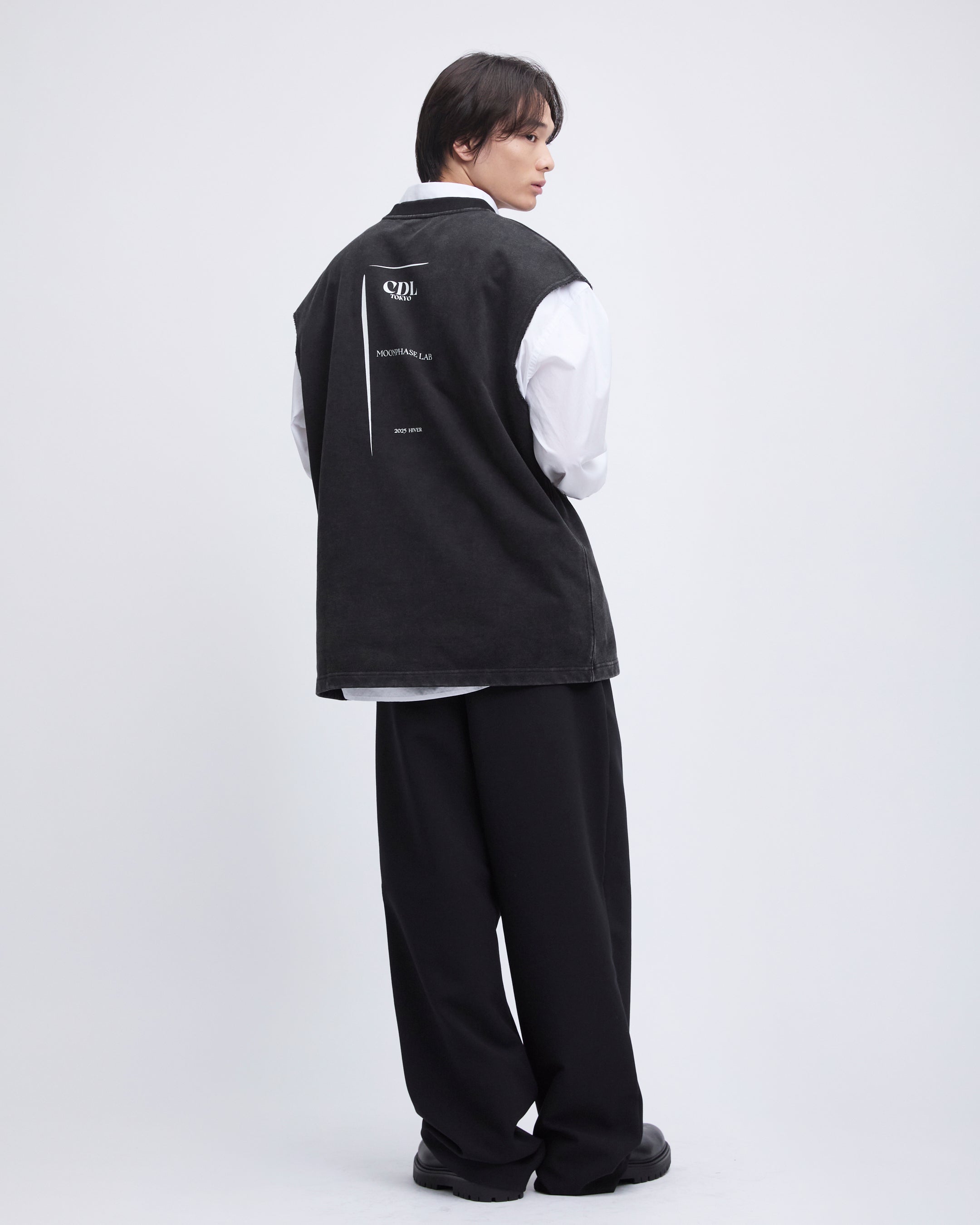 CDL Sleeveless Sweatshirt – CDL TOKYO