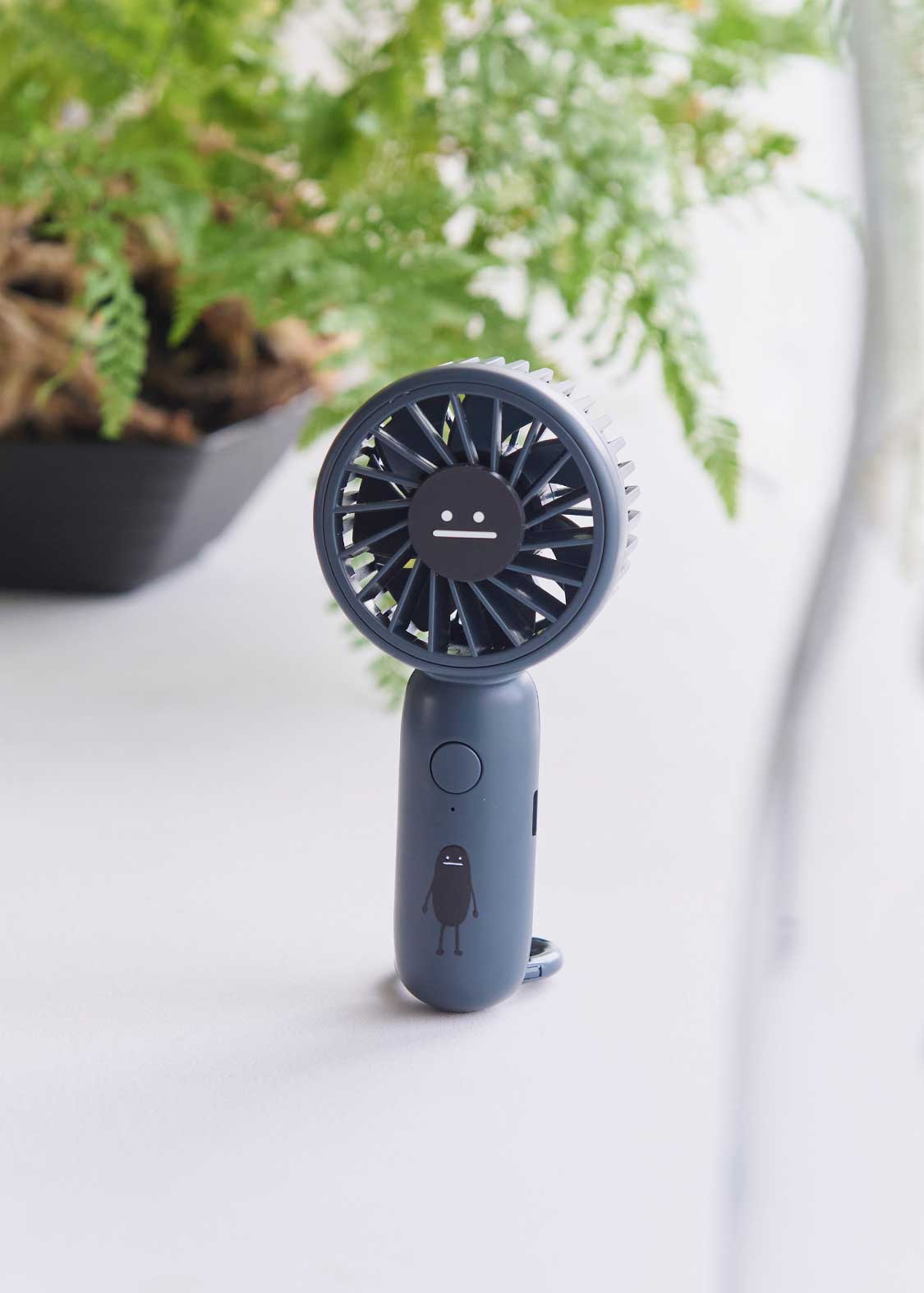 ビューティフルシャドーズーム｜ハンディファン&カラビナ｜グラニフ