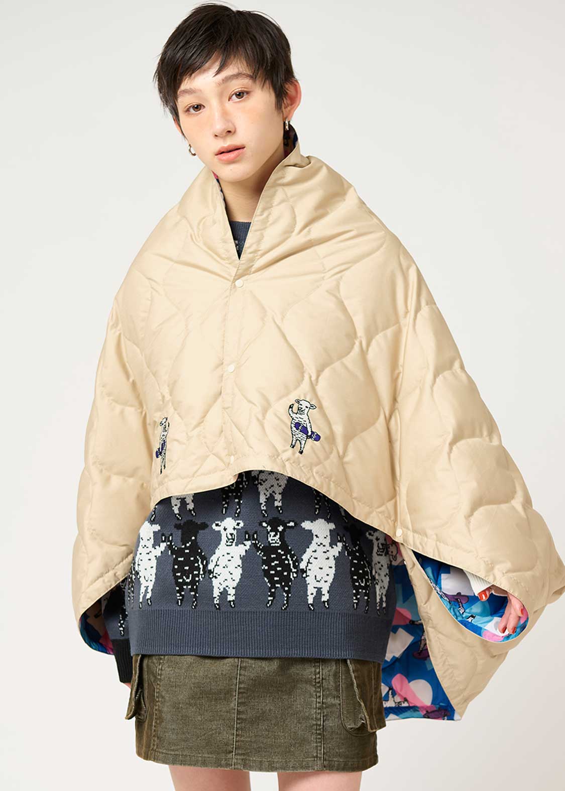 ラムチョップスケート(TAION)｜ダウンポンチョブランケット｜グラニフ