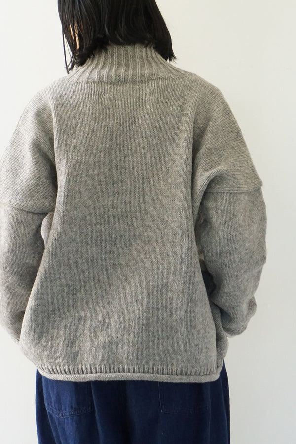 utilite(ユティリテ) ペルーハイランドウール タートルネックプル