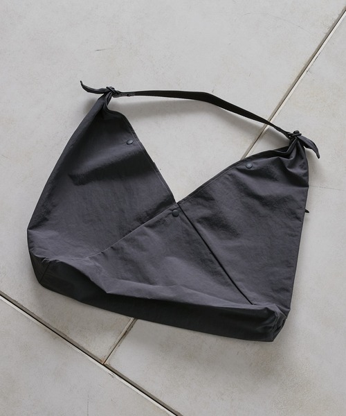 SLOW（スロウ）の「【SLOW / スロウ】SPAN NYLON-WRAP BAG S(トート