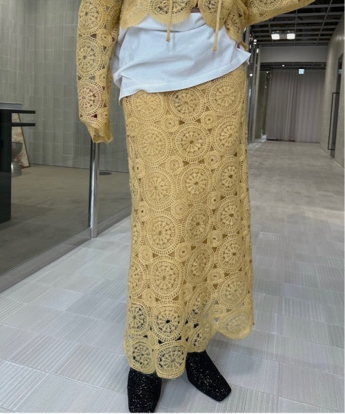 セール】UND LACE LIKE KNIT SEMI FLARE SKIRT（スカート）｜Ameri