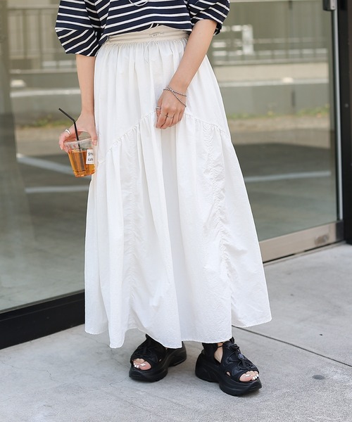 COLONY 2139（コロニートゥーワンスリーナイン）の「ナイロンギャザー