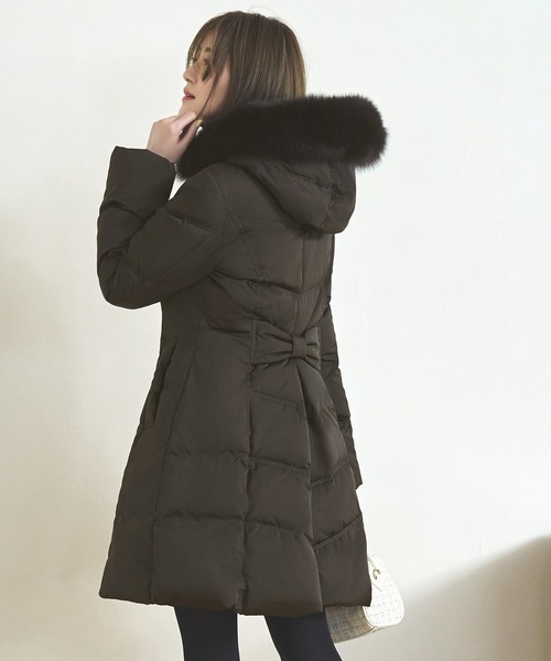 フォックスファーバッスルスタイルダウンコート ｜ レディース