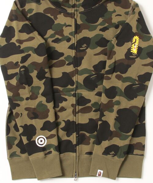 A BATHING APE（アベイシングエイプ）の「1ST CAMO 2ND SHARK FULL ZIP