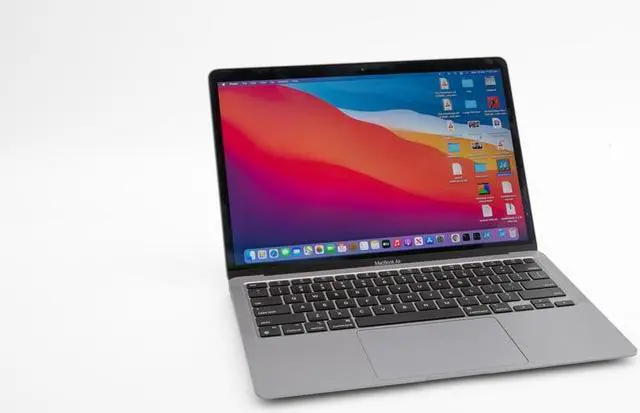 Refurbished: Apple MacBook Air - 13.3