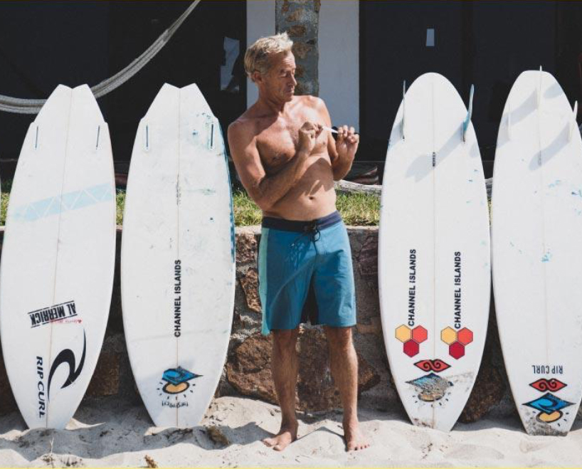 注目 : トム・カレン in “Free Scrubber” | チャネルアイランズ