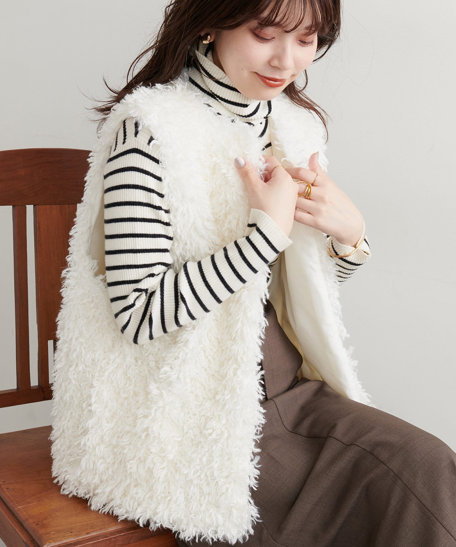 natural couture】プードルロングフェイクファーベスト | NICE CLAUP
