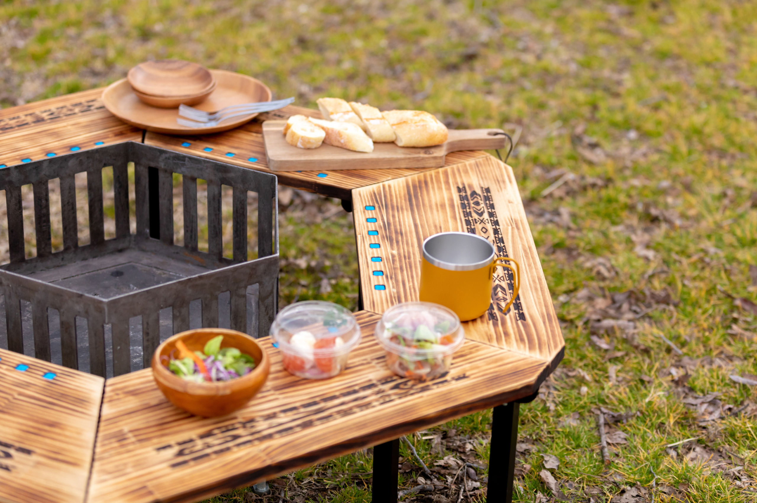 ヘキサテーブル – キャンプ・アウトドア用品・アイアン家具・ガラス