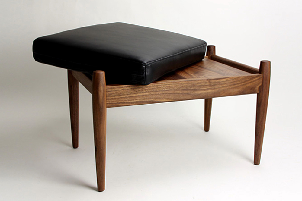 宮崎椅子製作所 / 宮崎椅子製作所 / Paper Knife sofa ottoman | cosha