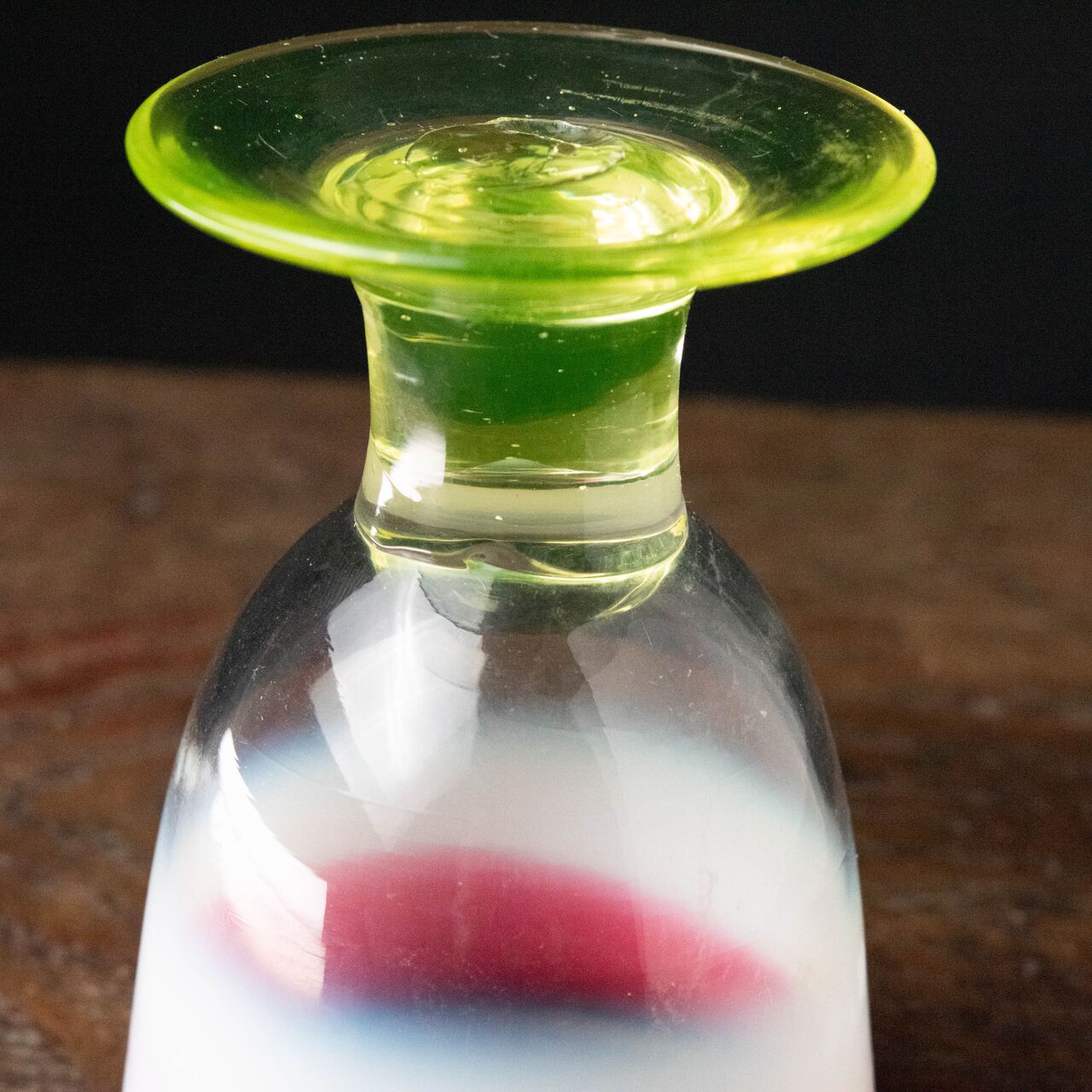 ガラス :: 赤と乳白ぼかし ウラン脚 なつめ型 氷コップ | COTTOU.JP