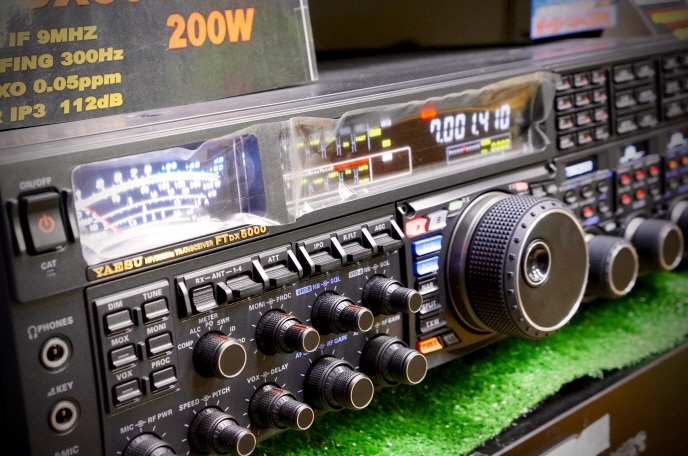 八重洲無線製 FTDX5000 200Wトランシーバー(160m～6mバンド) FTDX5000