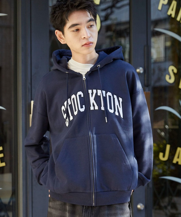 ユニセックス着用ITEM】ワッペンロゴZIPパーカー / WEGO