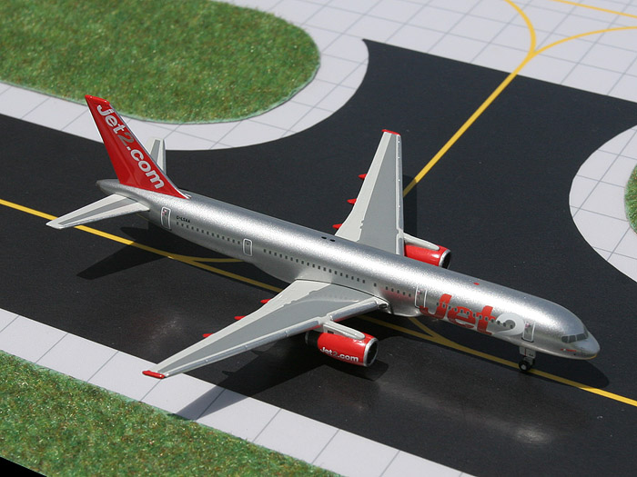 15702 GEMINI JETS JET2.COM B757-200 1:400 メーカー完売 – 航空機