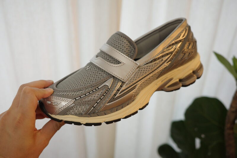 ニューバランスのローファースニーカ「1906L」のレビュー。デザインや