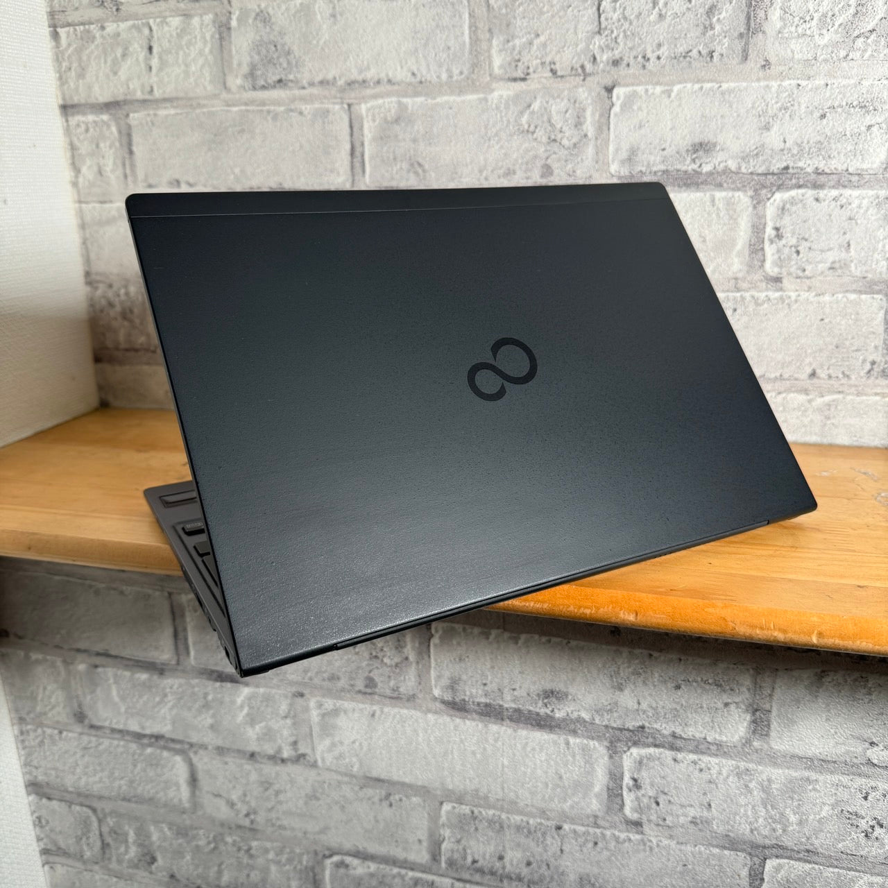 Wondering9】富士通U938/S i5-7300U 12GB Wondering9】富士通U938/S i5