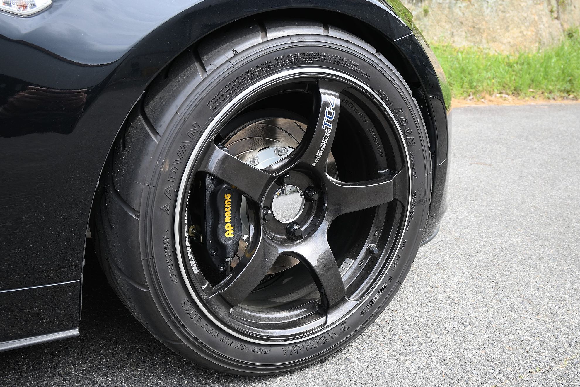 NDロードスターにAPレーシングのブレーキを装着しました。 ブログ詳細