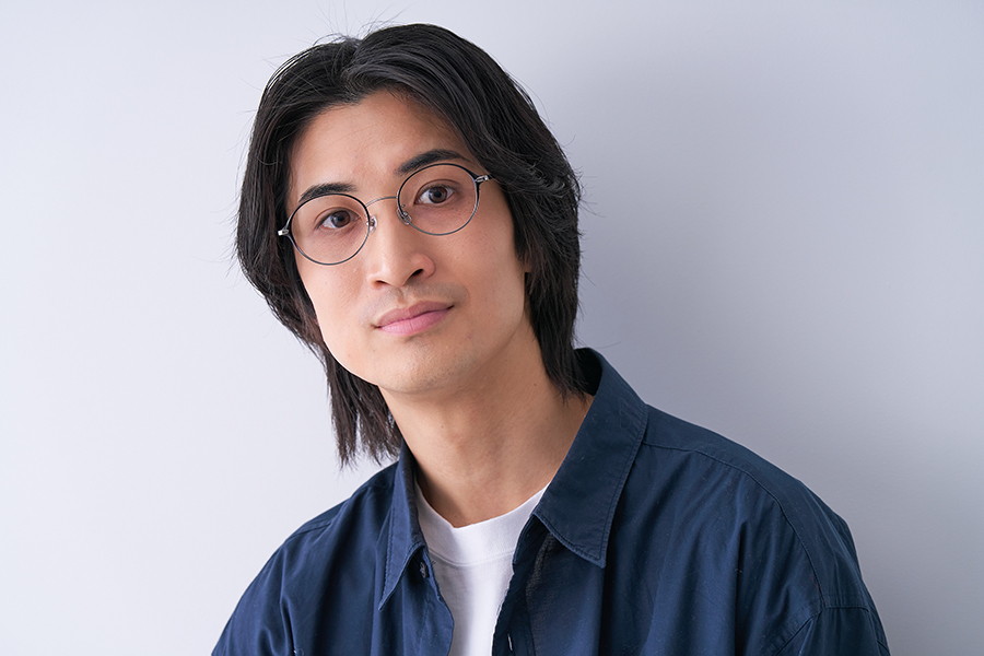 スペシャルプライス]やわらかい印象になるメタルのボストン型/CLASSIC