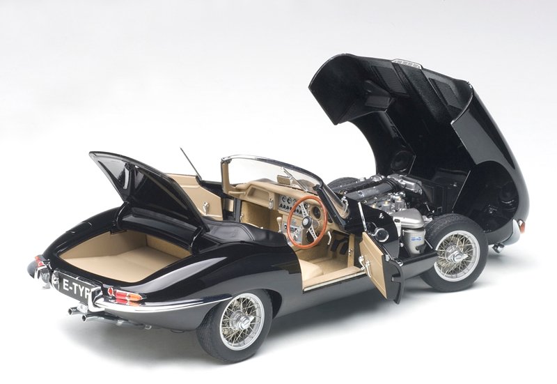 AUTOart Jaguar E-Type Roadster Series 1 3.8 - Black