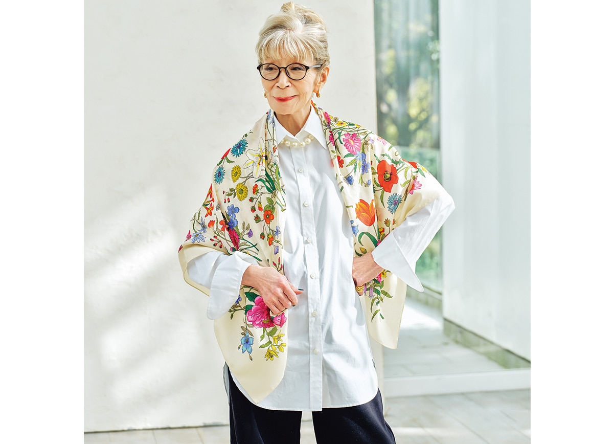 大判シルクスカーフ・花柄(90_マルチ): ｜ カタログ通販のハルメク