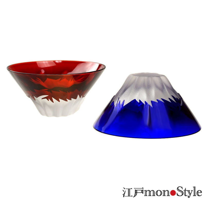 ペア】【江戸硝子】富士山ぐい呑み(青赤富士)【メッセージ入れ可