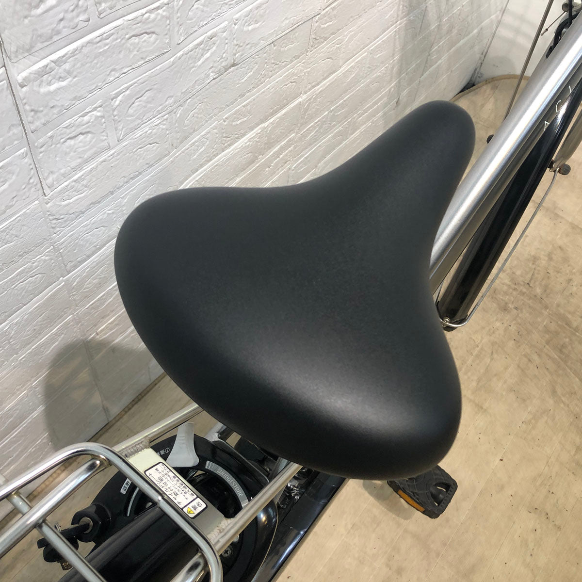 中古電動自転車 ブリヂストン ACL ロイヤル 8 シルバー 27インチ YW087