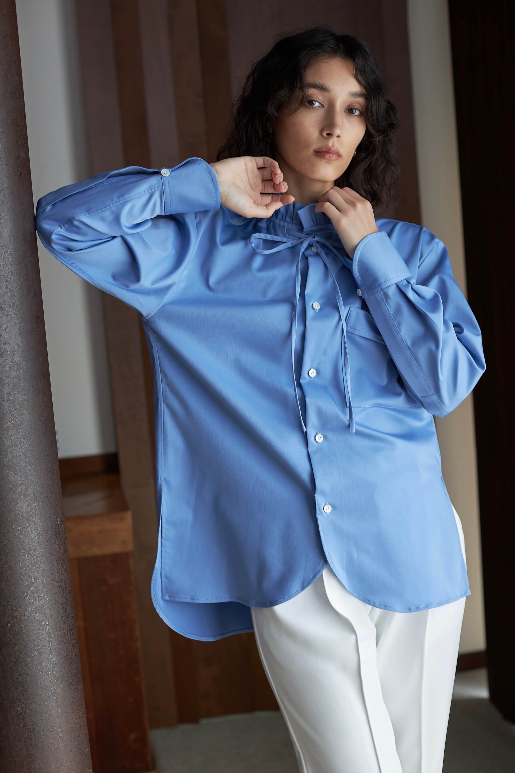 スタンドカラーブラウス【BLUE】 – ELLIE