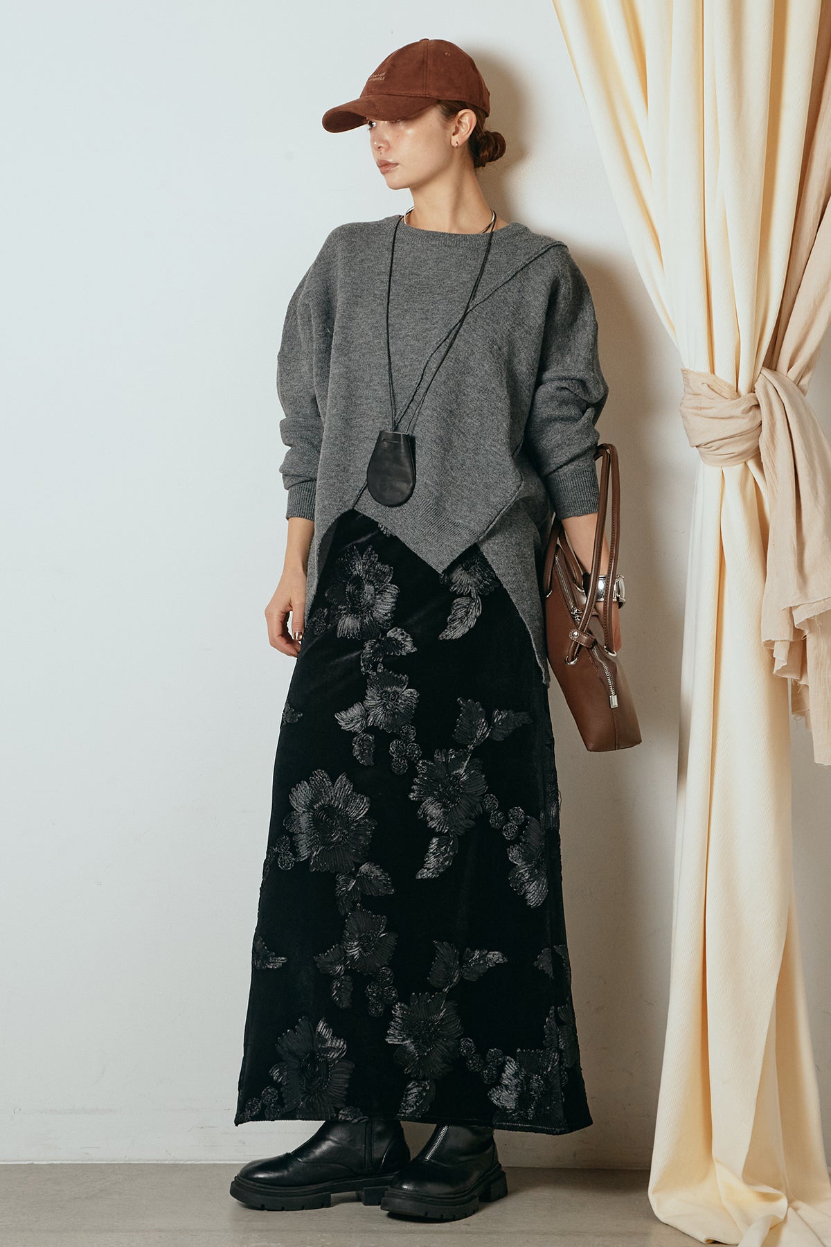 SET]アシンメトリーデザインニットトップス+フラワー刺繍ワイド