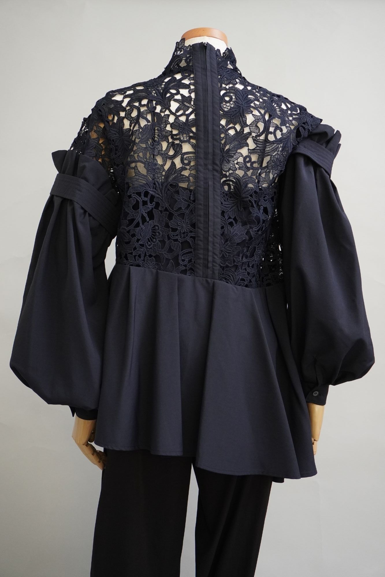 レース切り替えブラウス – HARMONIA