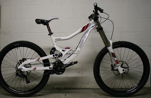 Rocky Mountain Flatline Pro: Preview of a Review - Pinkbike