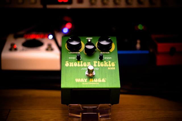 ビッグマフ系極太ファズWAY HUGEのSwollen Pickle – Akihiko Matsumoto