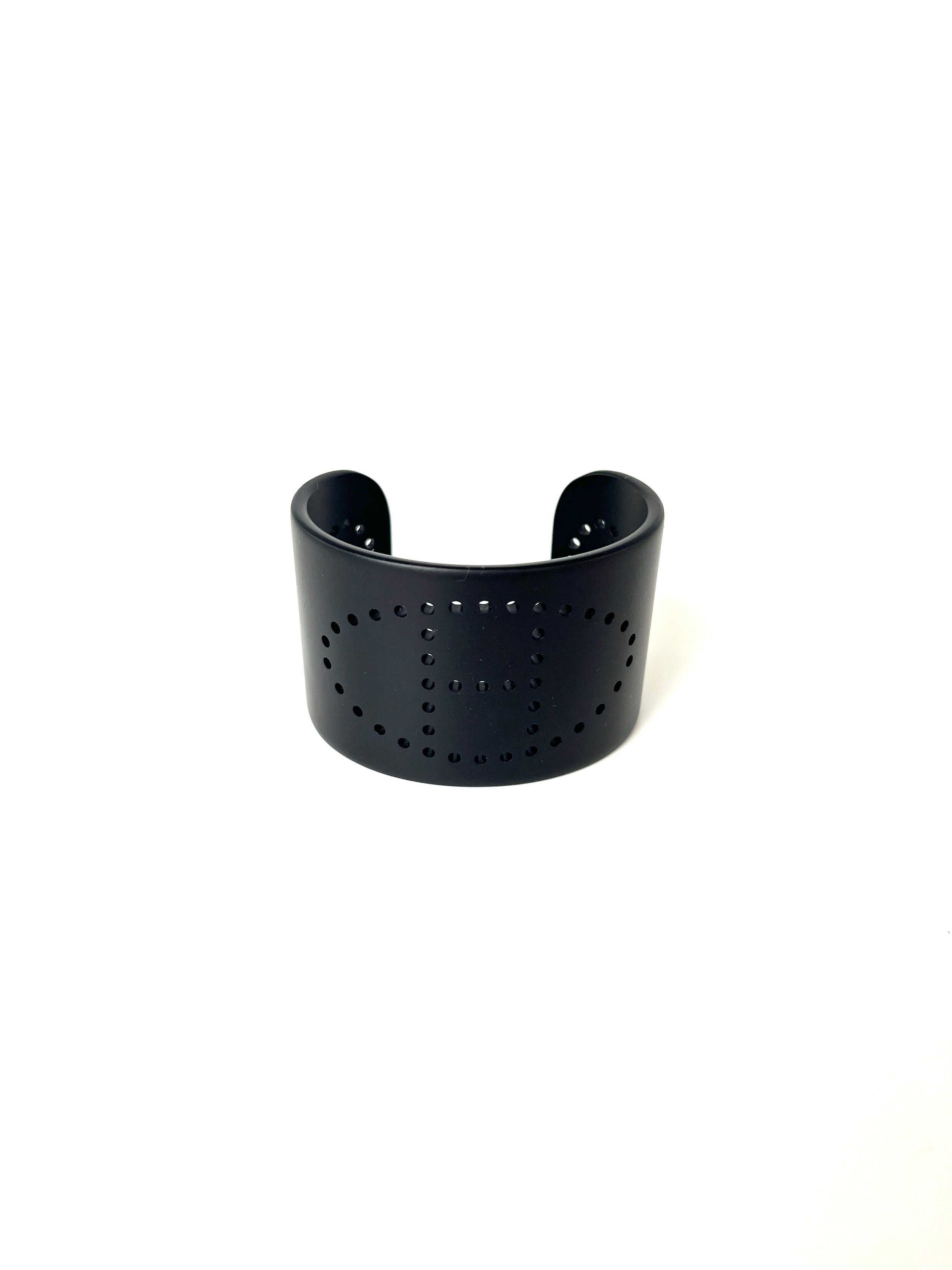 HERMES Evelyne Aluminum Sunset Perforated Cuff Bracelet Black T2