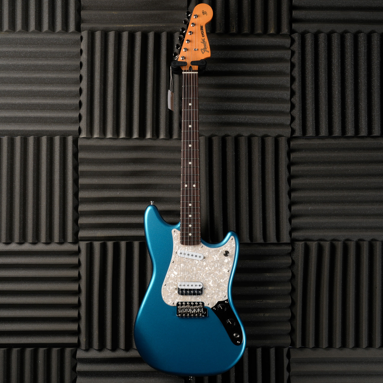 Fender MIJ Cyclone 2024 - Lake Placid Blue – FenderFever