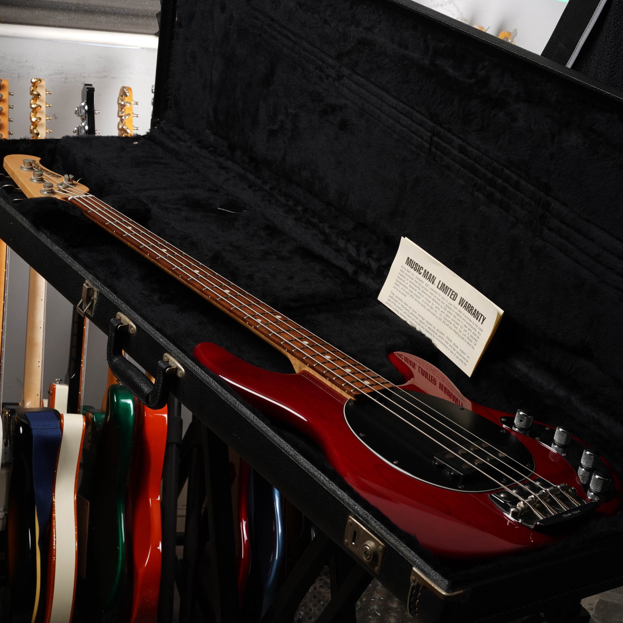 Ernie Ball Music Man StingRay 4 H with Rosewood Fretboard 1995