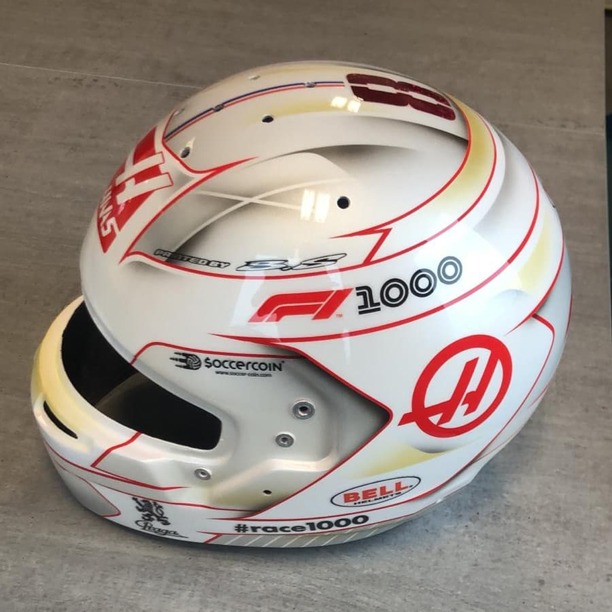 HAAS F1 ロマングロージャン 1/2ヘルメット オートグラフ入り。 HAAS