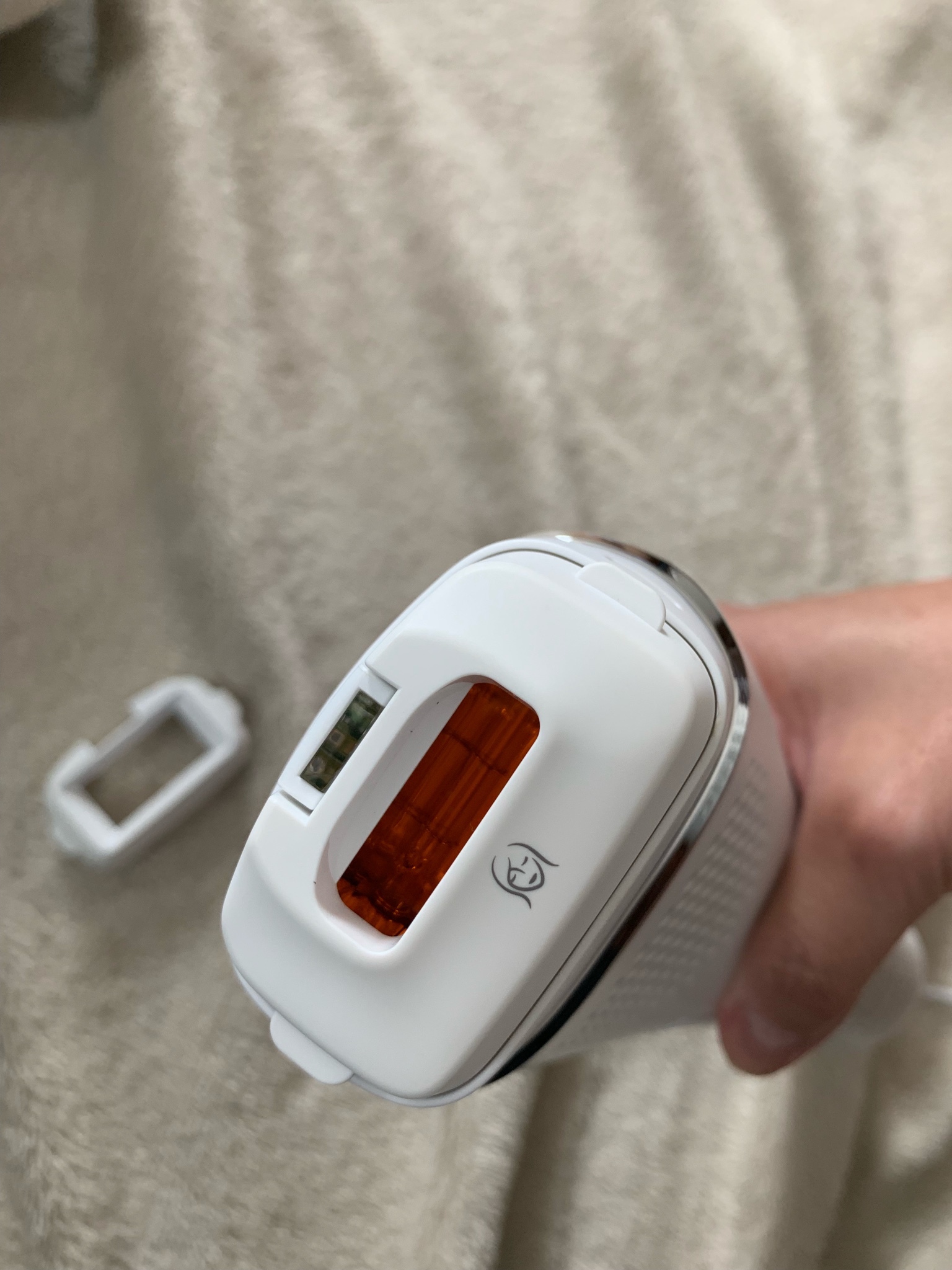 Panasonic / 光美容器 光エステ ＜ボディ＆フェイス用＞ ES-WP81の公式