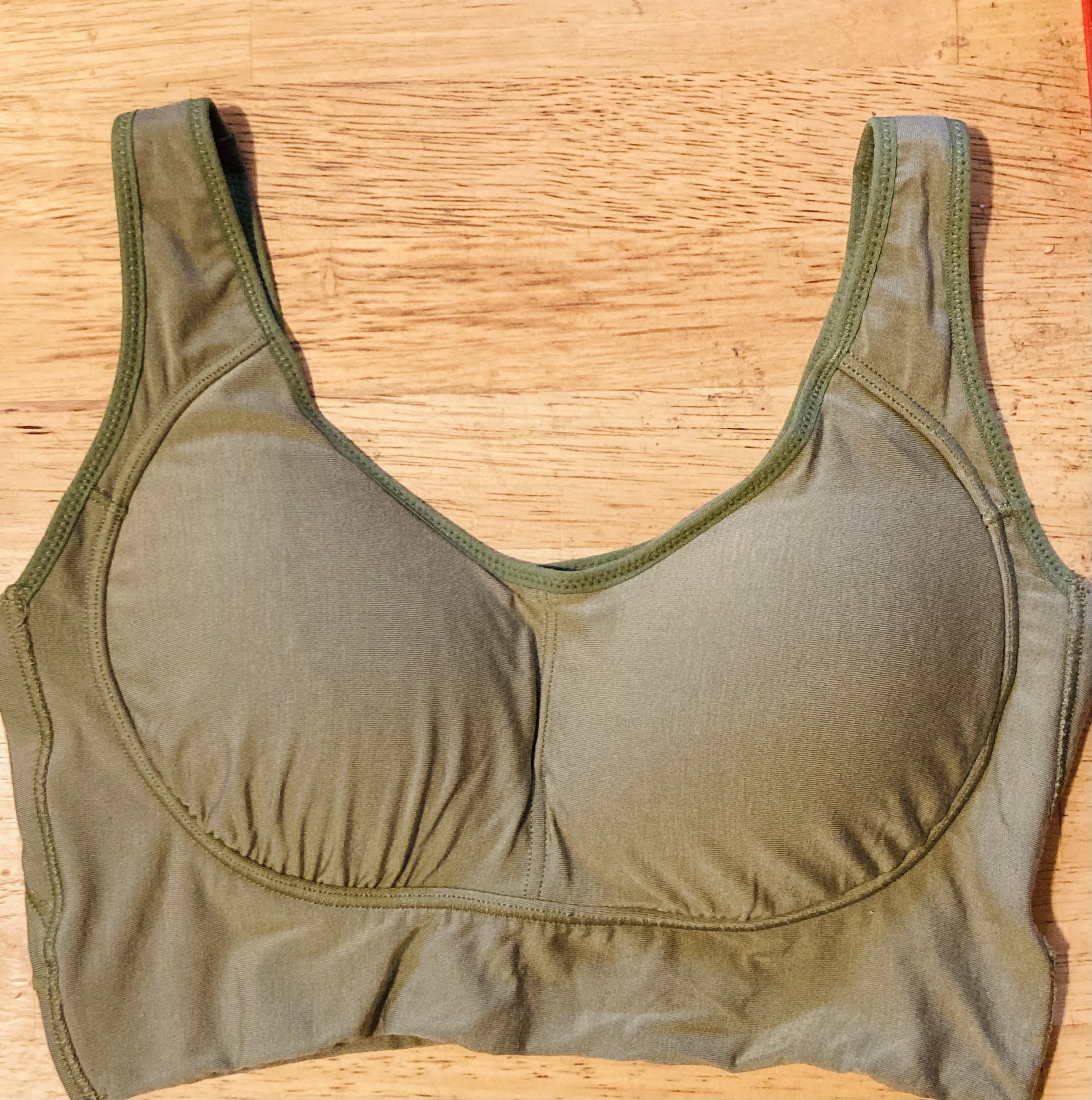 emmerday! / emmerday!感動シルエットノンワイヤーブラ カーキ(M～LL