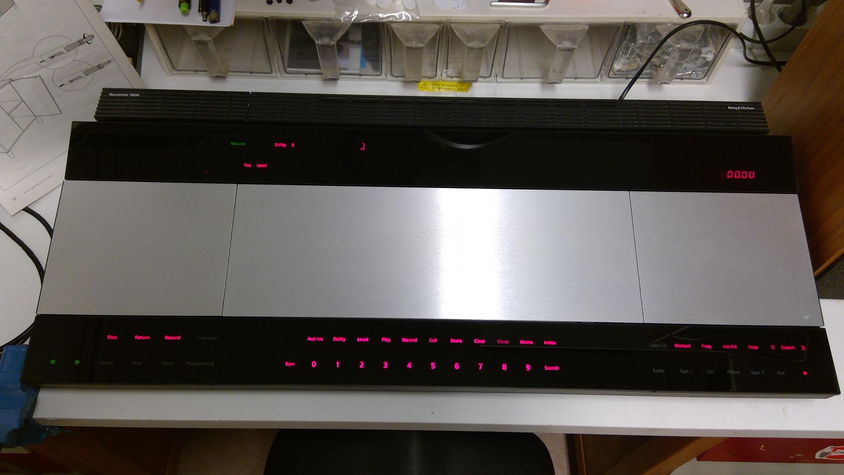 Beocenter 9000 lights up but nothing more. Help please - BeoWorld