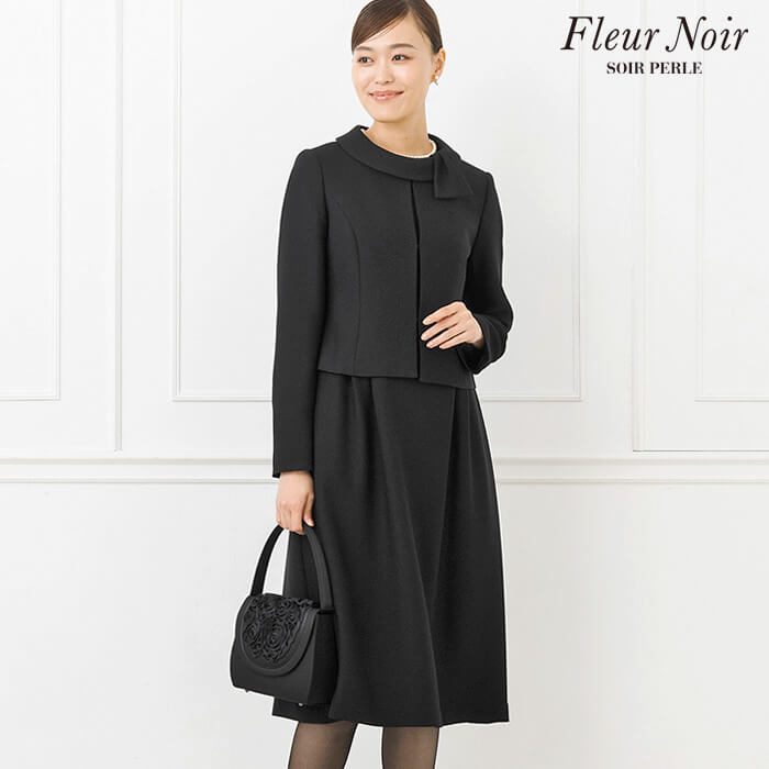 ビッグカラーのフォーマルコート 9号・ブラック｜東京ソワール