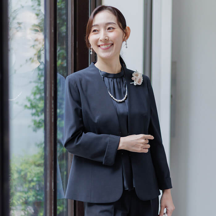 洗える｜大人の頼れるパンツスーツ 9号・ネイビー｜東京ソワール