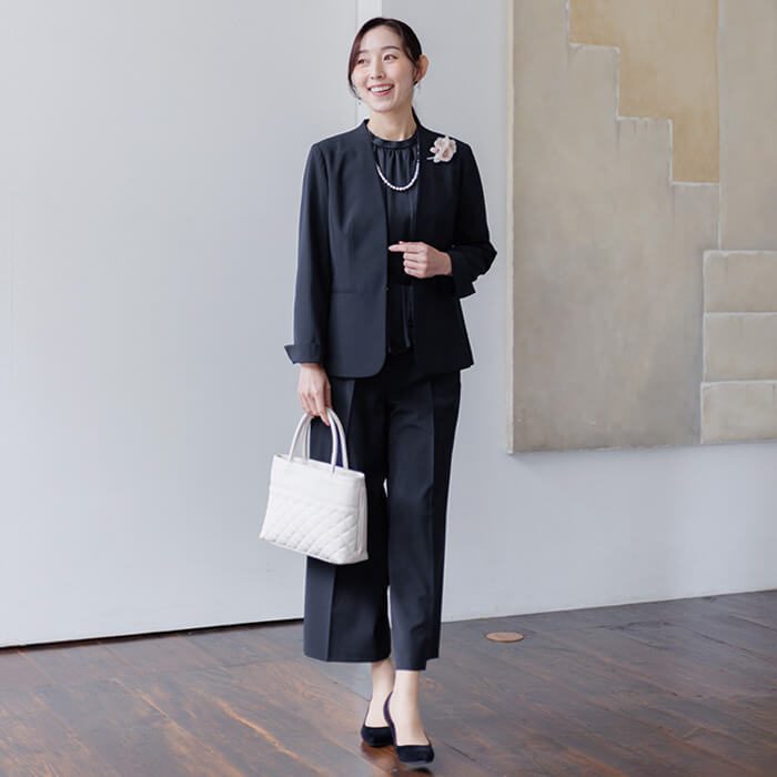 洗える｜大人の頼れるパンツスーツ 17号・ネイビー｜東京ソワール