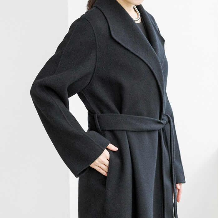 ベルト付｜カシミヤ混のウールコート M・ブラック｜東京ソワール