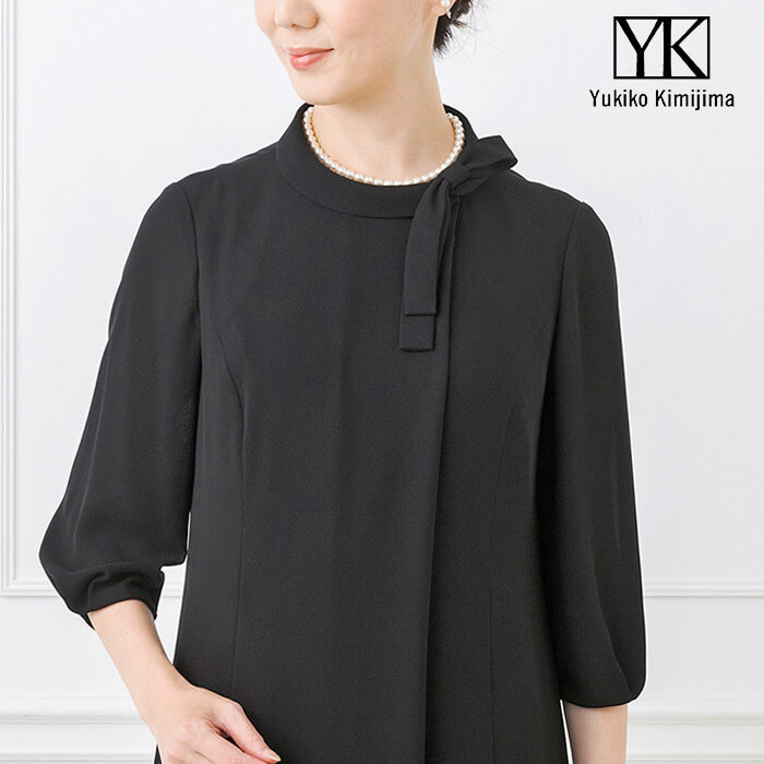 リボンモチーフのロングジャケットアンサンブル 9号・ブラック｜東京